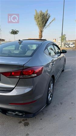 هیۆندای ئەلەنترا